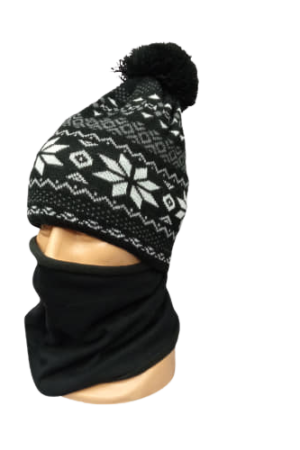 Kepurės su snaigių ornamentu ir bumbulu